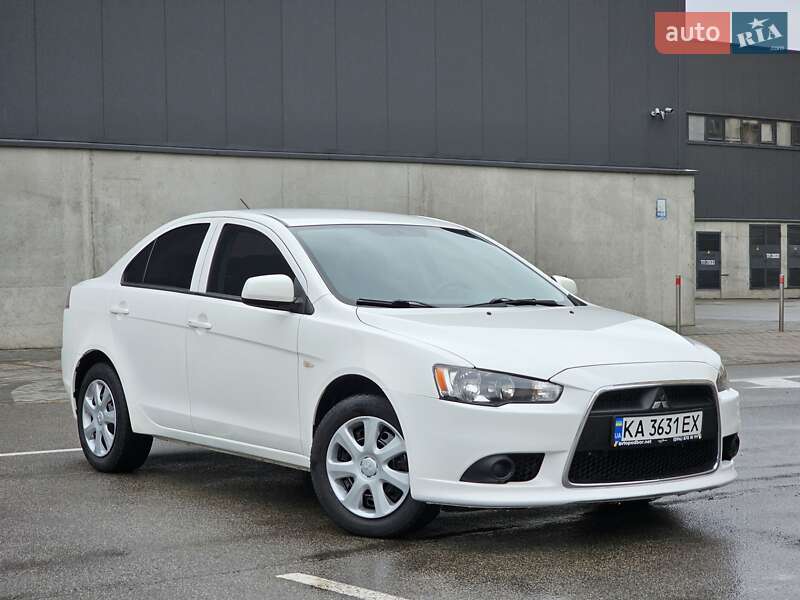 Седан Mitsubishi Lancer 2012 в Києві