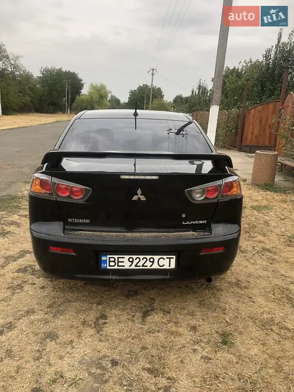 Mitsubishi Lancer
