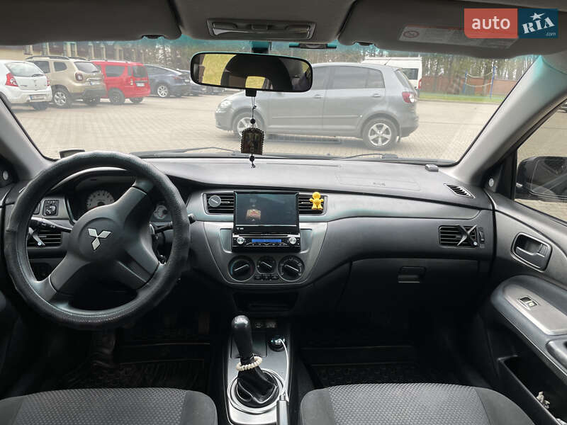 Седан Mitsubishi Lancer 2008 в Буске