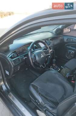 Седан Mitsubishi Lancer 2004 в 