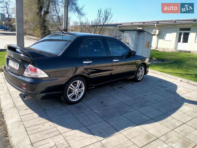 Седан Mitsubishi Lancer 2006 в Каменском