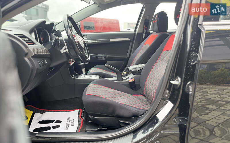 Хетчбек Mitsubishi Lancer 2009 в Мукачевому