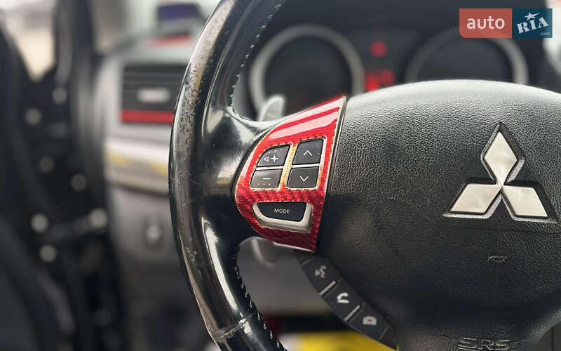 Хетчбек Mitsubishi Lancer 2009 в Мукачевому