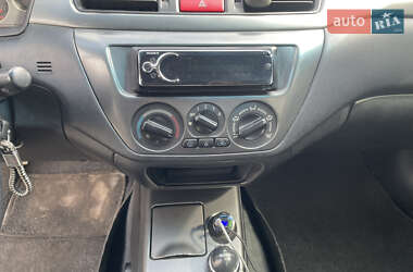 Седан Mitsubishi Lancer 2005 в 