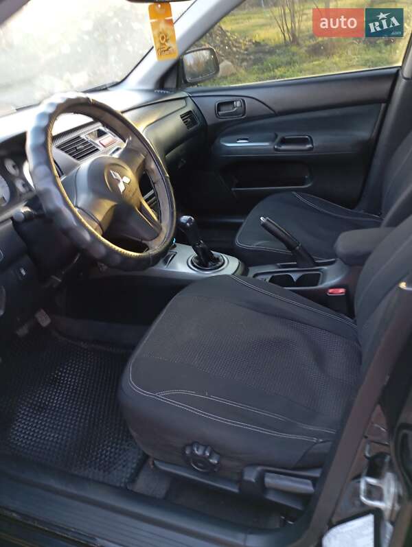 Седан Mitsubishi Lancer 2006 в Кропивницком