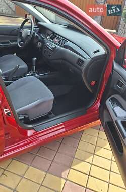 Седан Mitsubishi Lancer 2004 в 