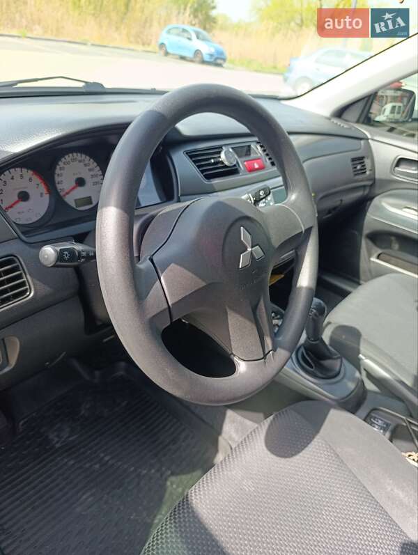 Седан Mitsubishi Lancer 2008 в Пустомытах