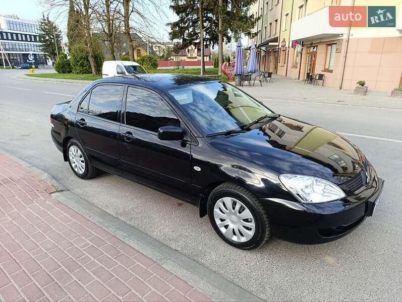Седан Mitsubishi Lancer 2008 в Пустомытах