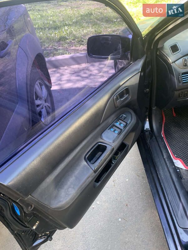 Седан Mitsubishi Lancer 2006 в Харькове