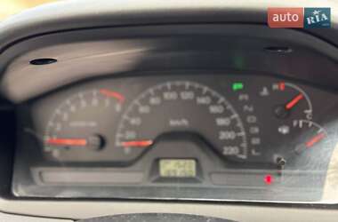 Седан Mitsubishi Lancer 2004 в 