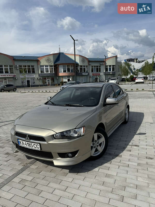 Седан Mitsubishi Lancer 2008 в Ужгороді