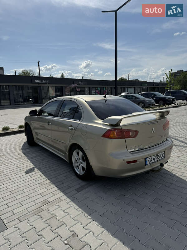 Седан Mitsubishi Lancer 2008 в Ужгороді