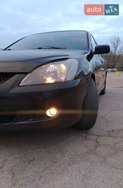 Седан Mitsubishi Lancer 2004 в Кропивницькому