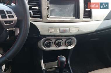 Хетчбек Mitsubishi Lancer 2009 в 