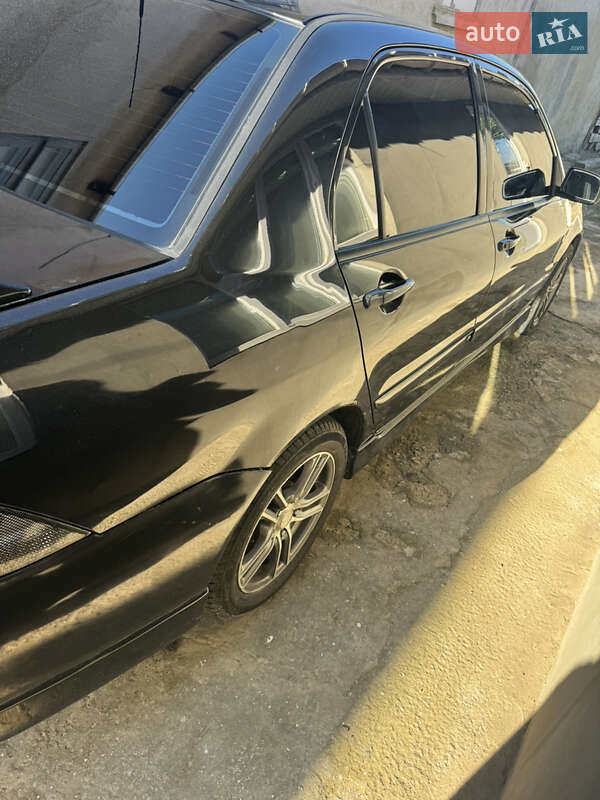 Седан Mitsubishi Lancer 2005 в Одессе