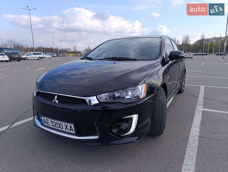 Mitsubishi Lancer 2016