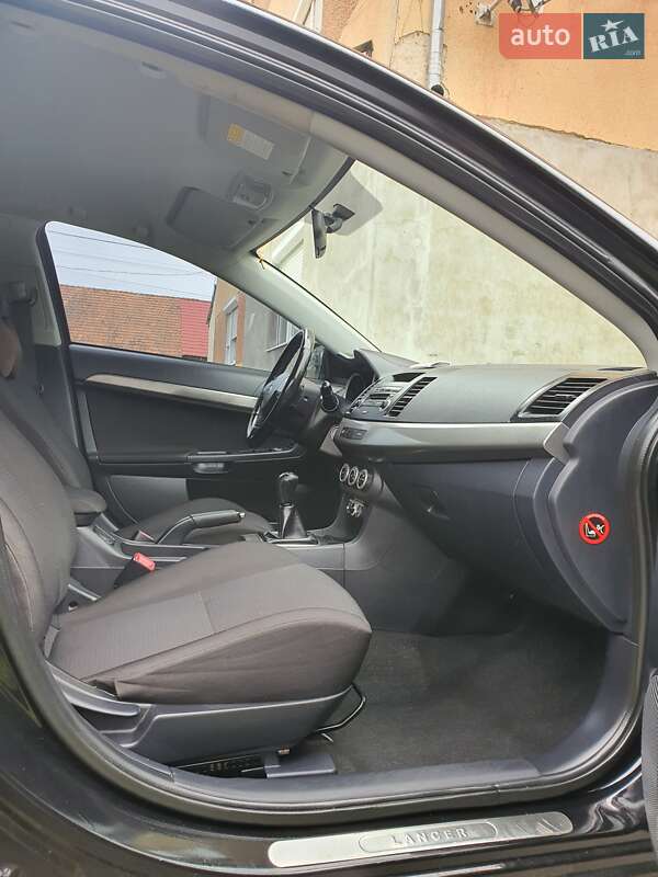 Седан Mitsubishi Lancer 2008 в Ужгороде