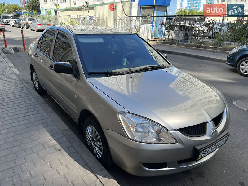 Седан Mitsubishi Lancer 2004 в Одесі