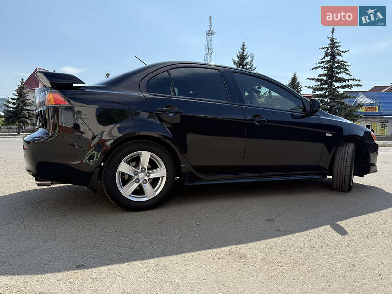 Седан Mitsubishi Lancer 2008 в Подольске
