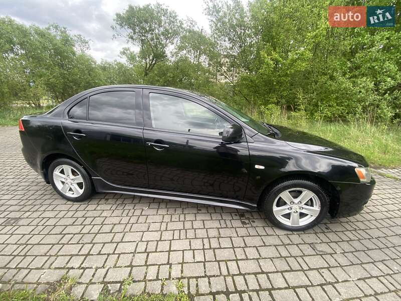Седан Mitsubishi Lancer 2008 в Львові