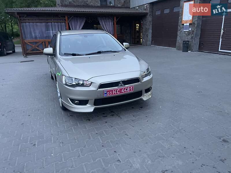Седан Mitsubishi Lancer 2008 в Луцьку