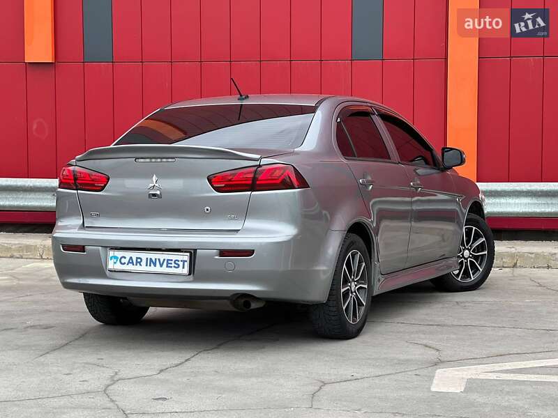 Седан Mitsubishi Lancer 2016 в Киеве