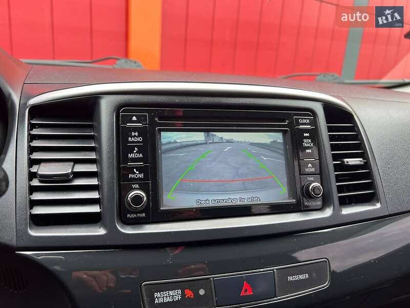 Седан Mitsubishi Lancer 2016 в Киеве