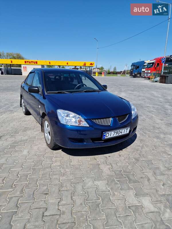 Седан Mitsubishi Lancer 2004 в Луцке