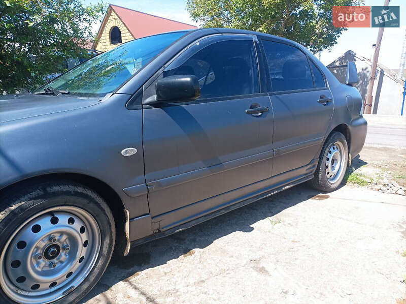 Седан Mitsubishi Lancer 2006 в Николаеве