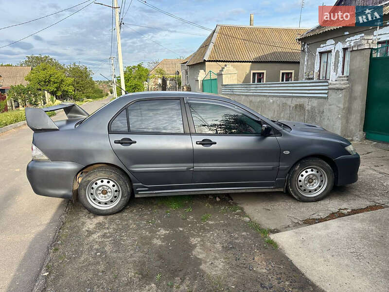 Седан Mitsubishi Lancer 2006 в Николаеве