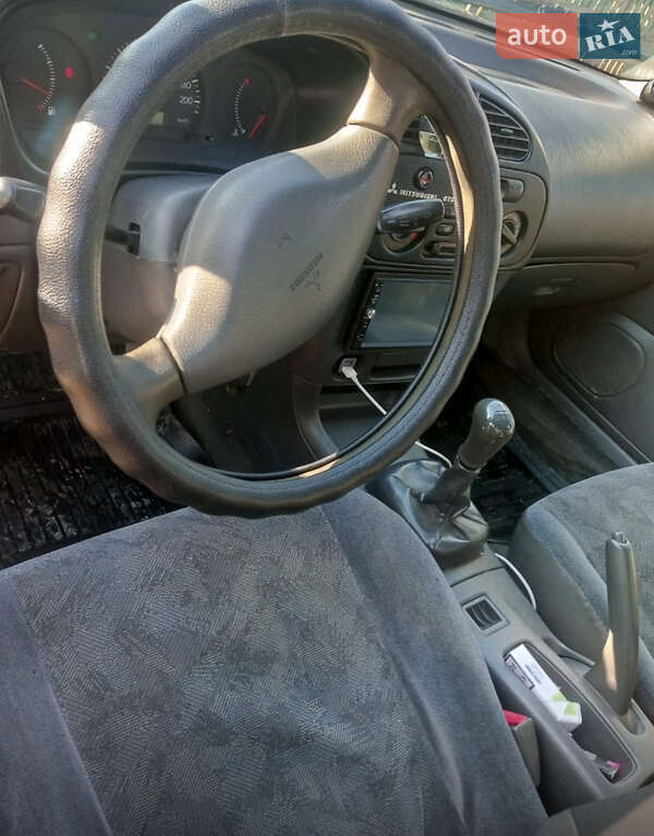 Седан Mitsubishi Lancer 1998 в Первомайске