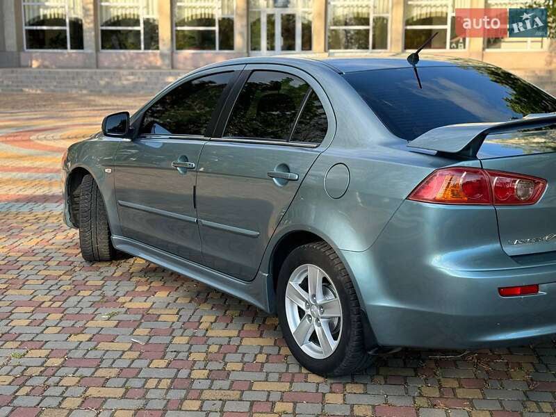 Седан Mitsubishi Lancer 2008 в Сараті