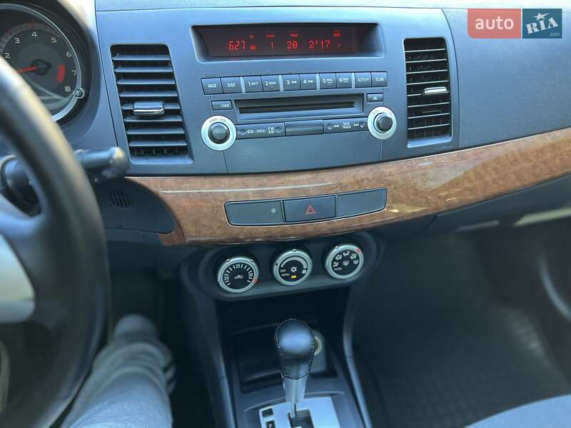 Седан Mitsubishi Lancer 2008 в Сараті