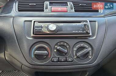 Універсал Mitsubishi Lancer 2003 в 