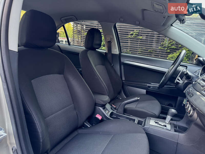 Седан Mitsubishi Lancer 2007 в Києві
