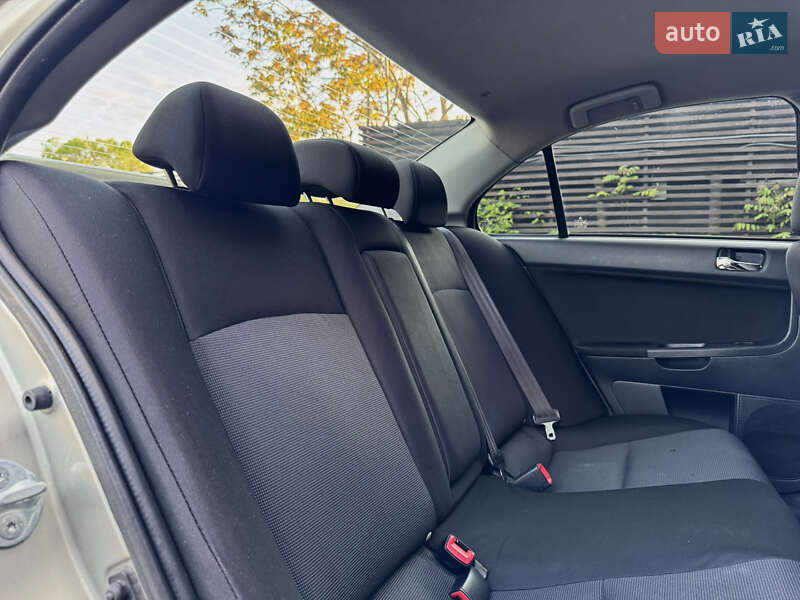 Седан Mitsubishi Lancer 2007 в Києві