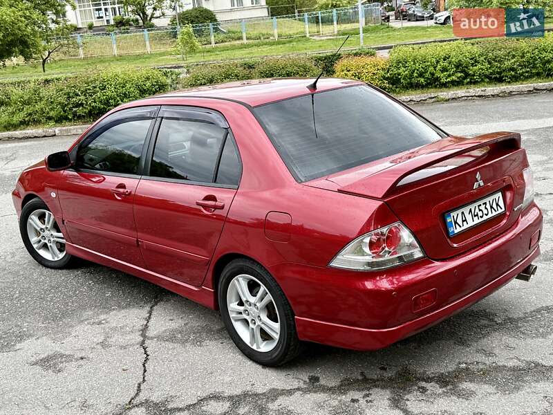 Седан Mitsubishi Lancer 2007 в Киеве