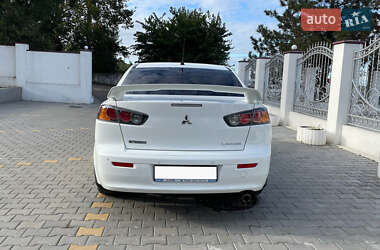 Седан Mitsubishi Lancer 2011 в 