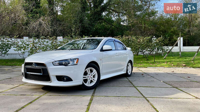 Седан Mitsubishi Lancer 2011 в 