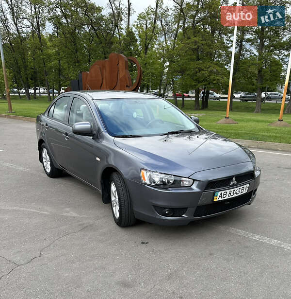 Седан Mitsubishi Lancer 2011 в 