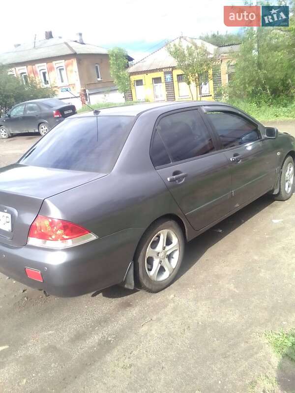 Седан Mitsubishi Lancer 2005 в Харькове