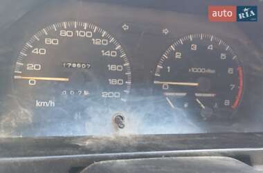 Седан Mitsubishi Lancer 1989 в 