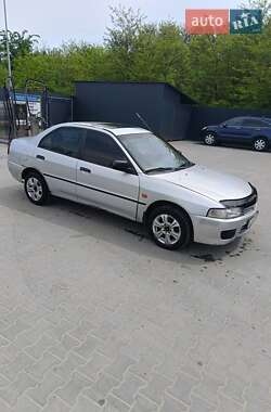 Седан Mitsubishi Lancer 1996 в 