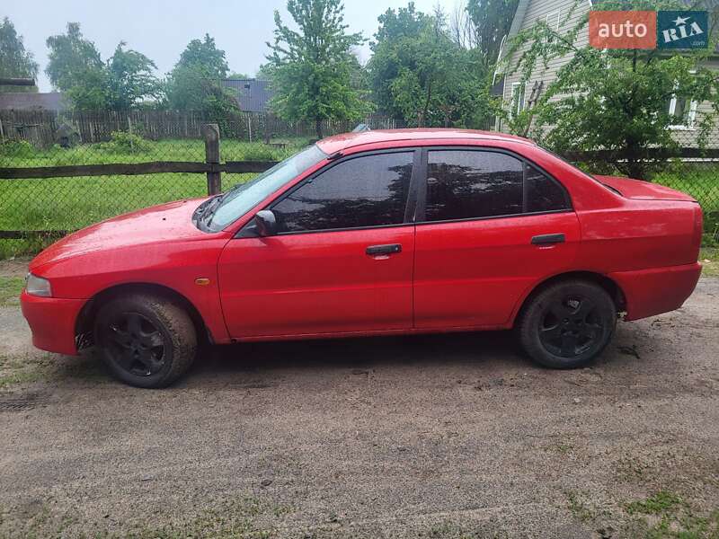 Седан Mitsubishi Lancer 1996 в Старом Селе