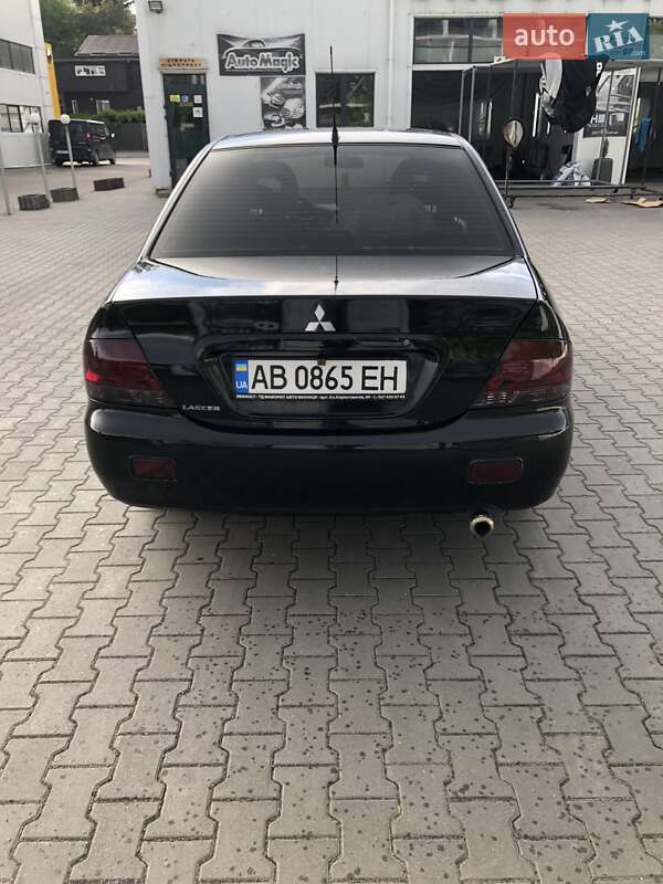 Седан Mitsubishi Lancer 2007 в Виннице