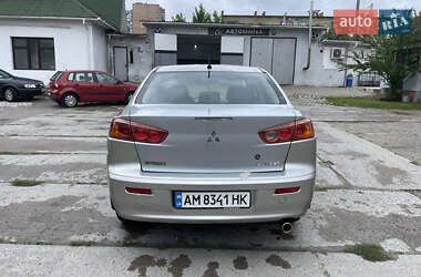 Седан Mitsubishi Lancer 2013 в 