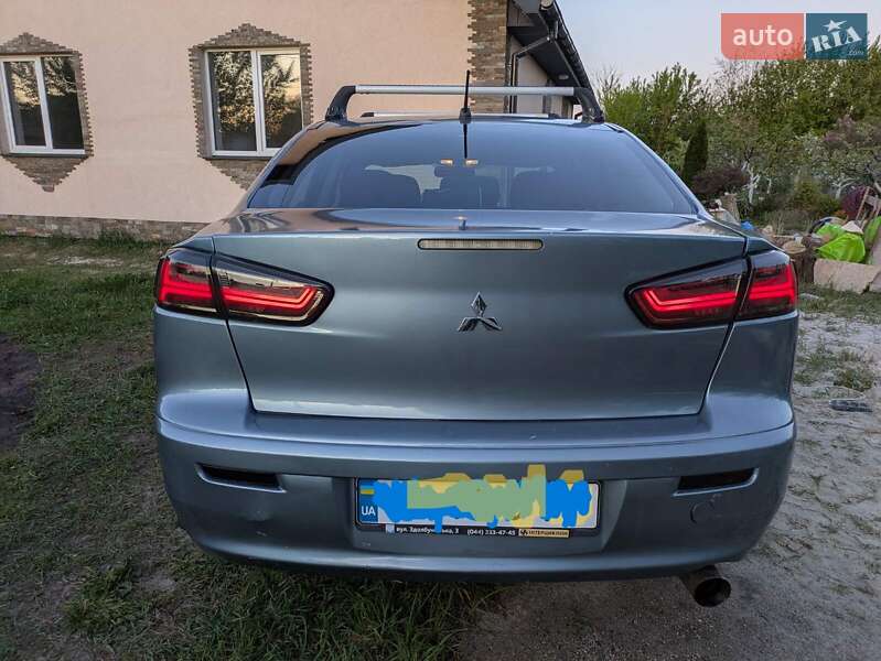 Седан Mitsubishi Lancer 2009 в Києві