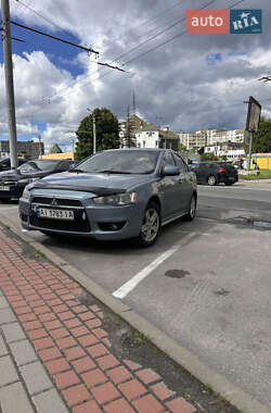 Седан Mitsubishi Lancer 2010 в Киеве