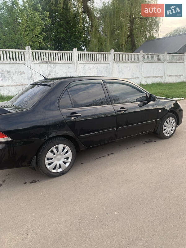 Седан Mitsubishi Lancer 2007 в Прилуках