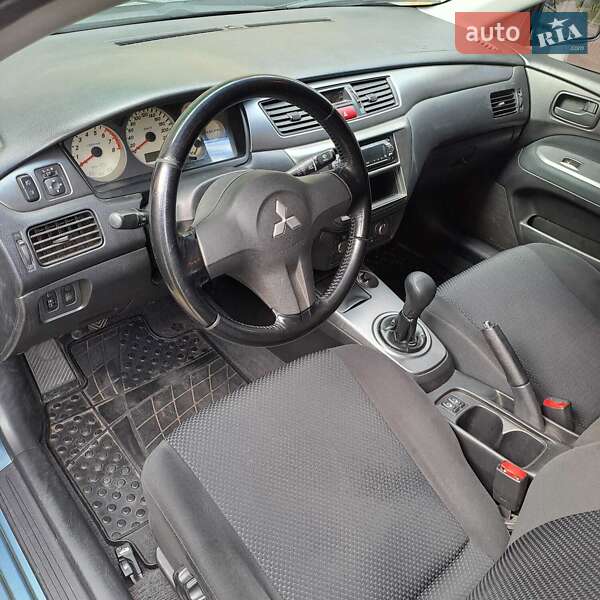 Седан Mitsubishi Lancer 2006 в Запорожье